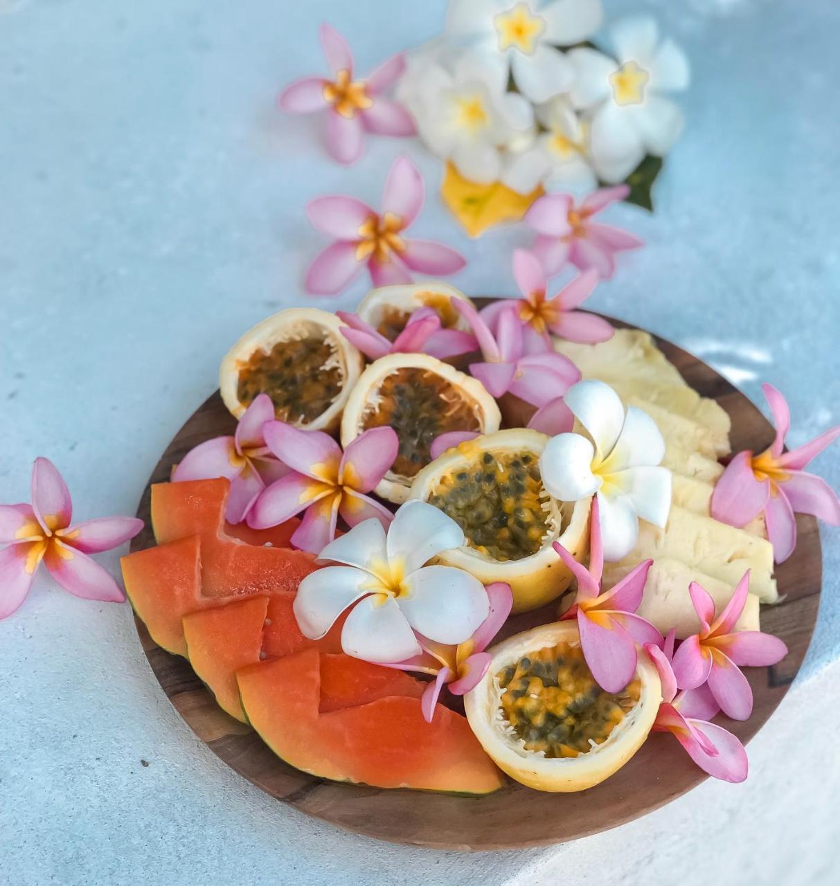 Papaya Guest House Нунгви Екстериор снимка