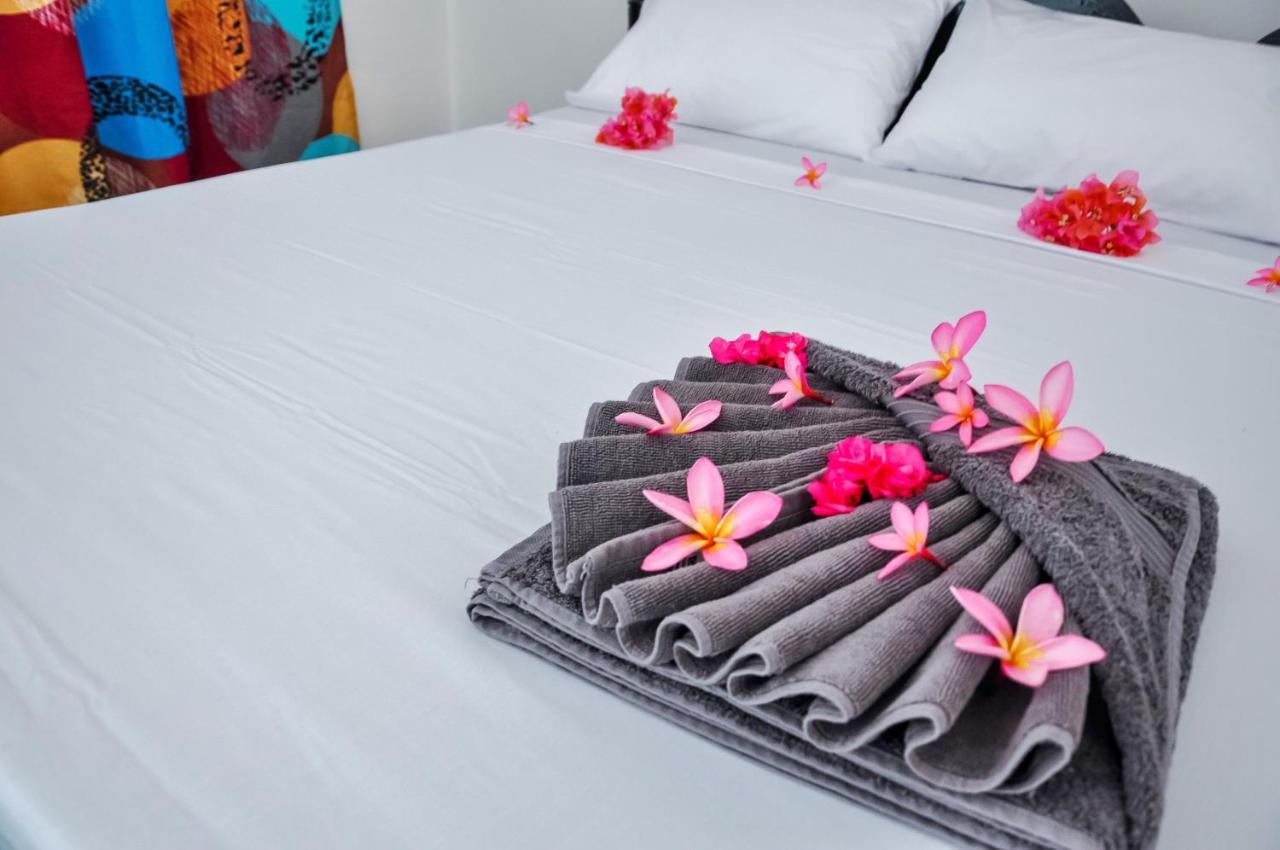 Papaya Guest House Нунгви Екстериор снимка