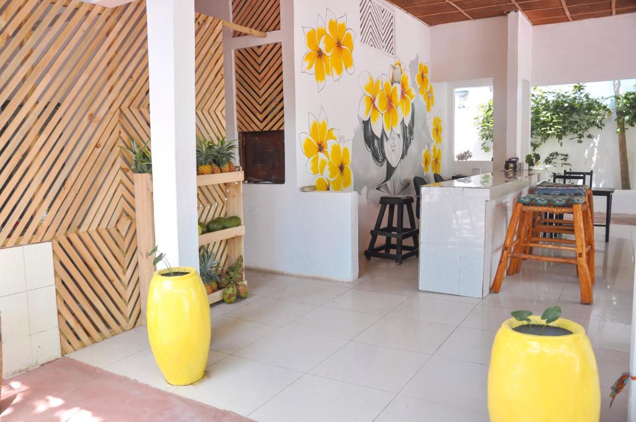 Papaya Guest House Нунгви Екстериор снимка