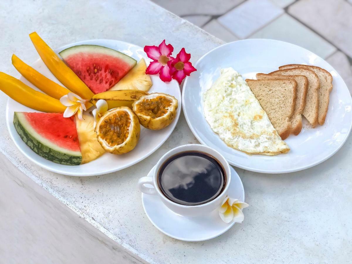Papaya Guest House Нунгви Екстериор снимка