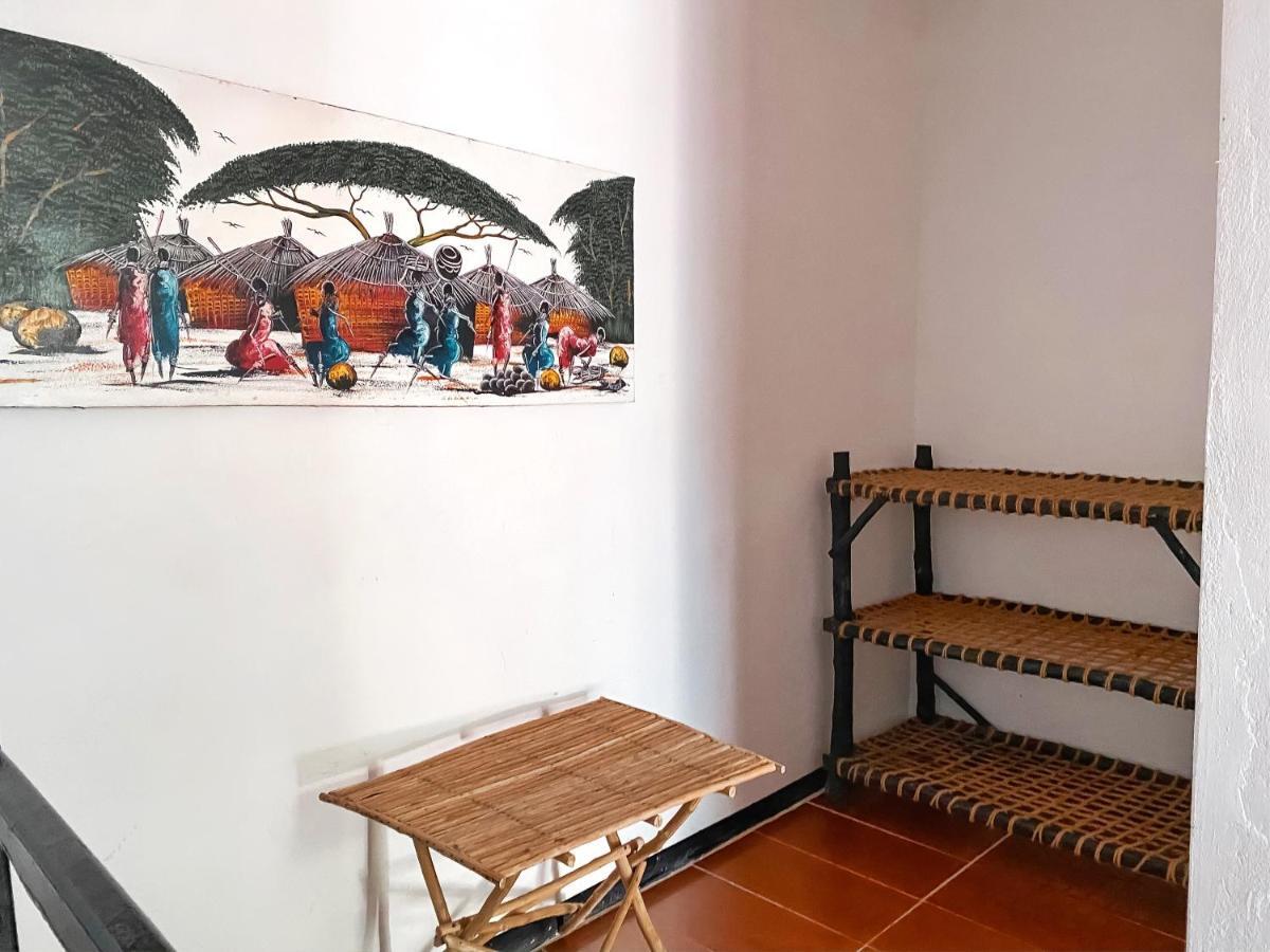 Papaya Guest House Нунгви Екстериор снимка